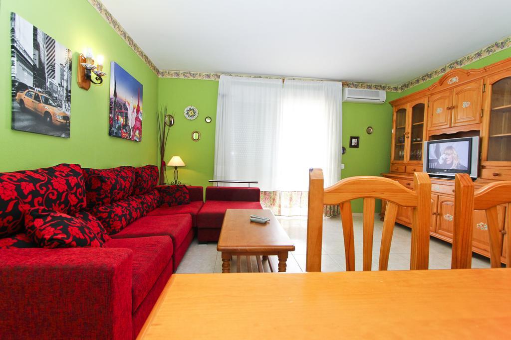 Mar Pineda Planet Costa Dorada Apartment La Pineda Room photo